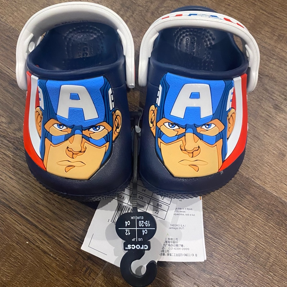 NWT captain America crocs